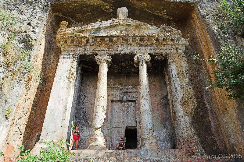 Fetihye_Tomb_of_Amyntas 